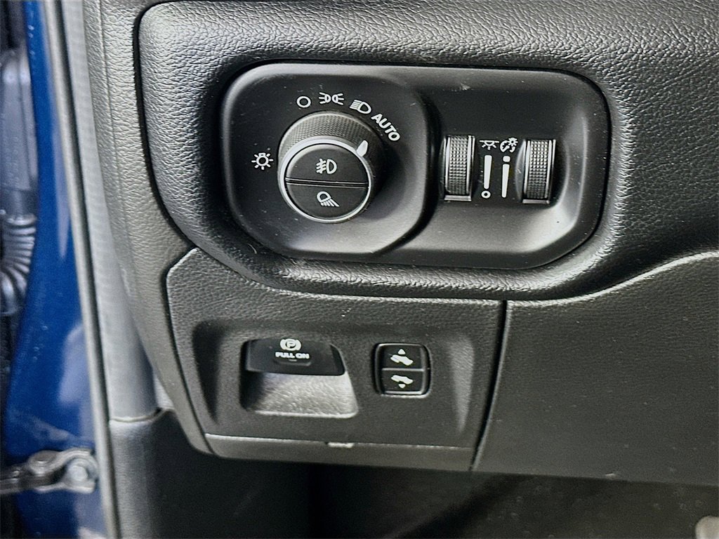 Used 2019 RAM 1500 Laramie image 10