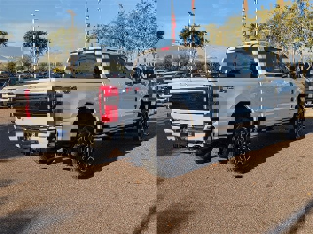 Used 2025 Ford F250 Platinum w/ FX4 Off-Road Package image 6