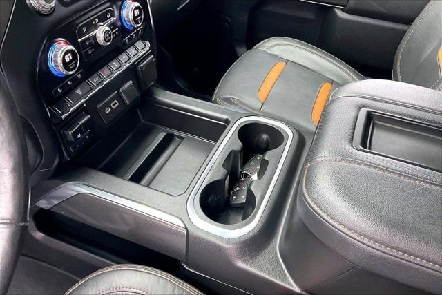 Used 2022 GMC Sierra 2500 AT4 image 16