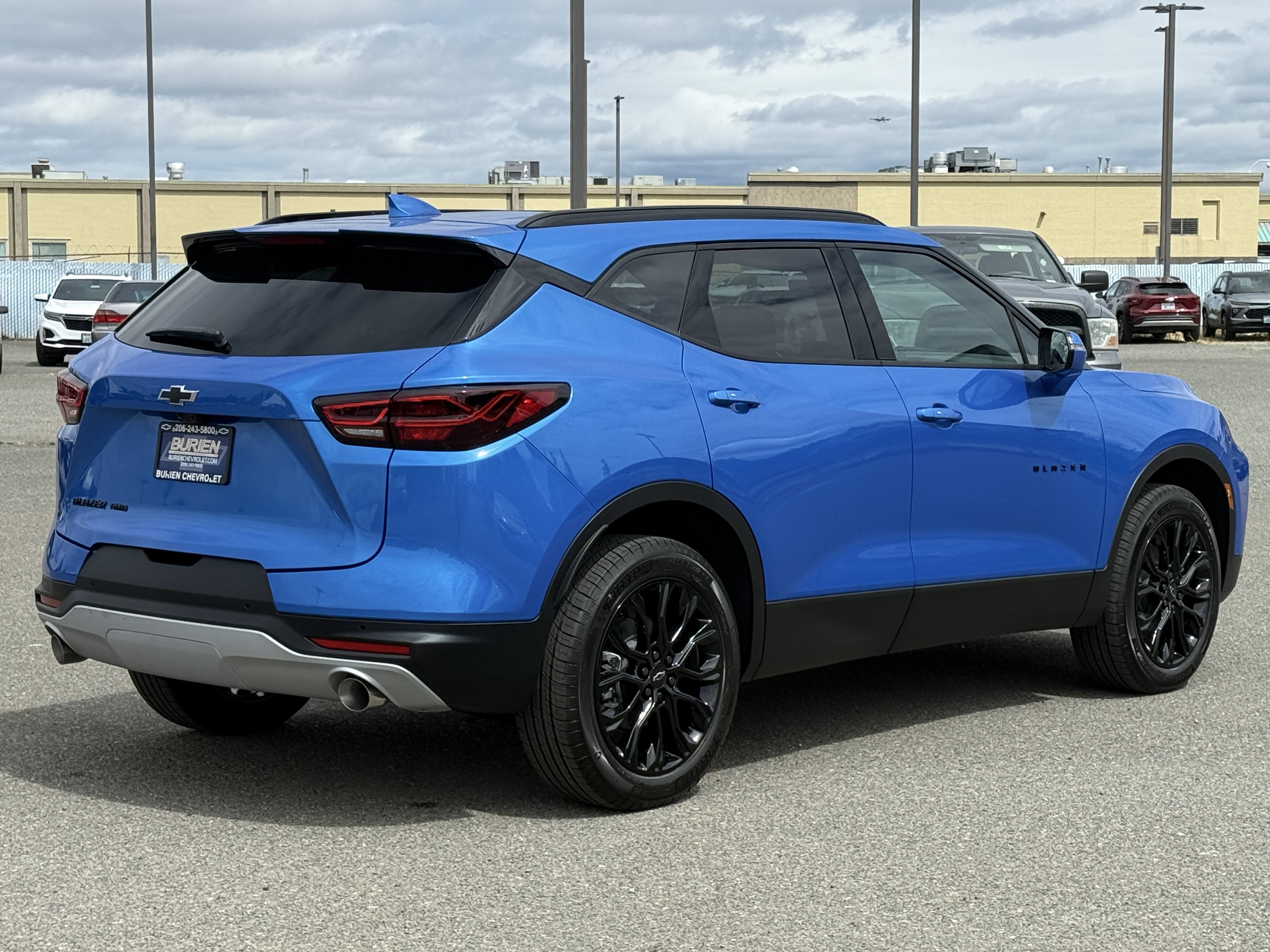 New 2026 Chevrolet Blazer LT w/ LPO, Black Sport Package AWD/4WD image 5