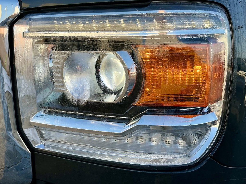 Used 2018 GMC Sierra 2500 Denali w/ Duramax Plus Package image 10