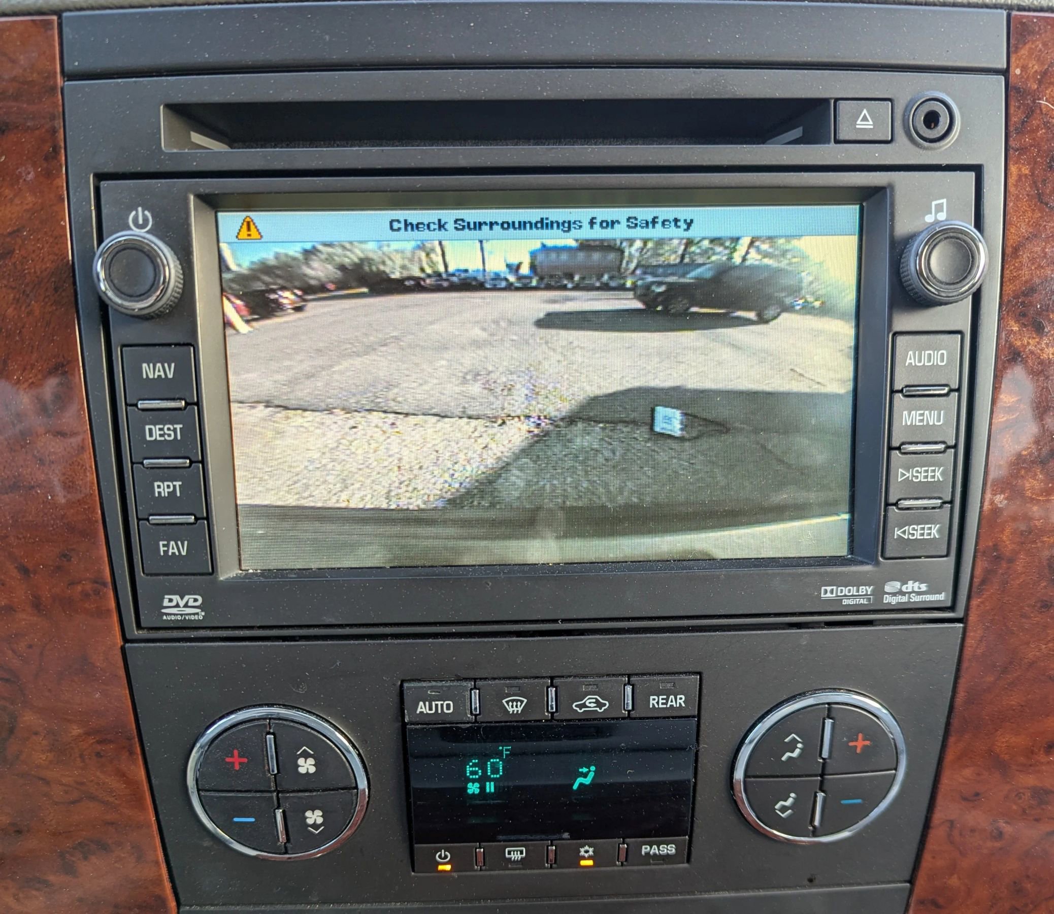 Used 2011 Chevrolet Tahoe LTZ RWD image 4