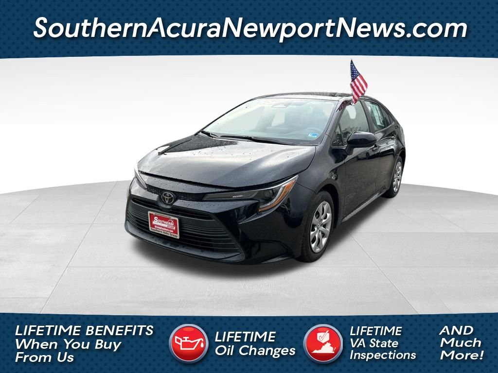 Used 2023 Toyota Corolla LE image 1