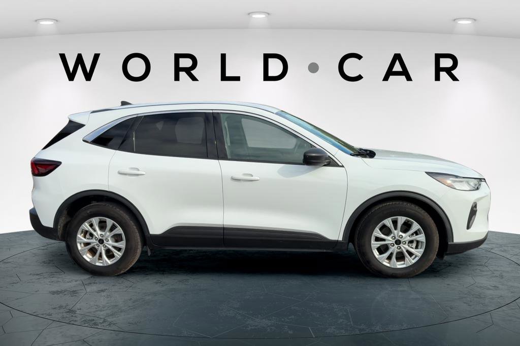 Used 2023 Ford Escape Active image 8