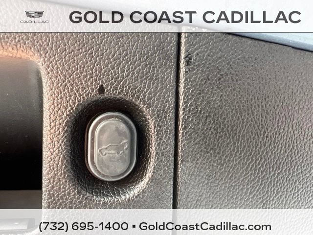 Used 2016 Cadillac Escalade ESV Premium AWD/4WD image 17