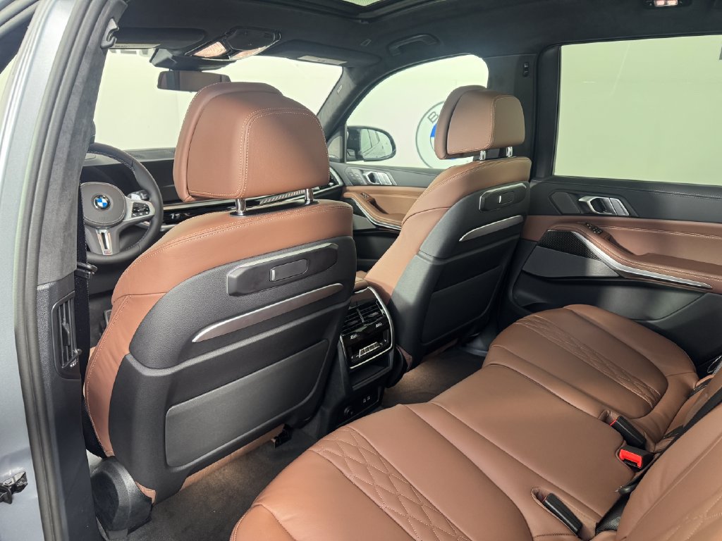 New 2027 BMW X7 M60i AWD/4WD image 14