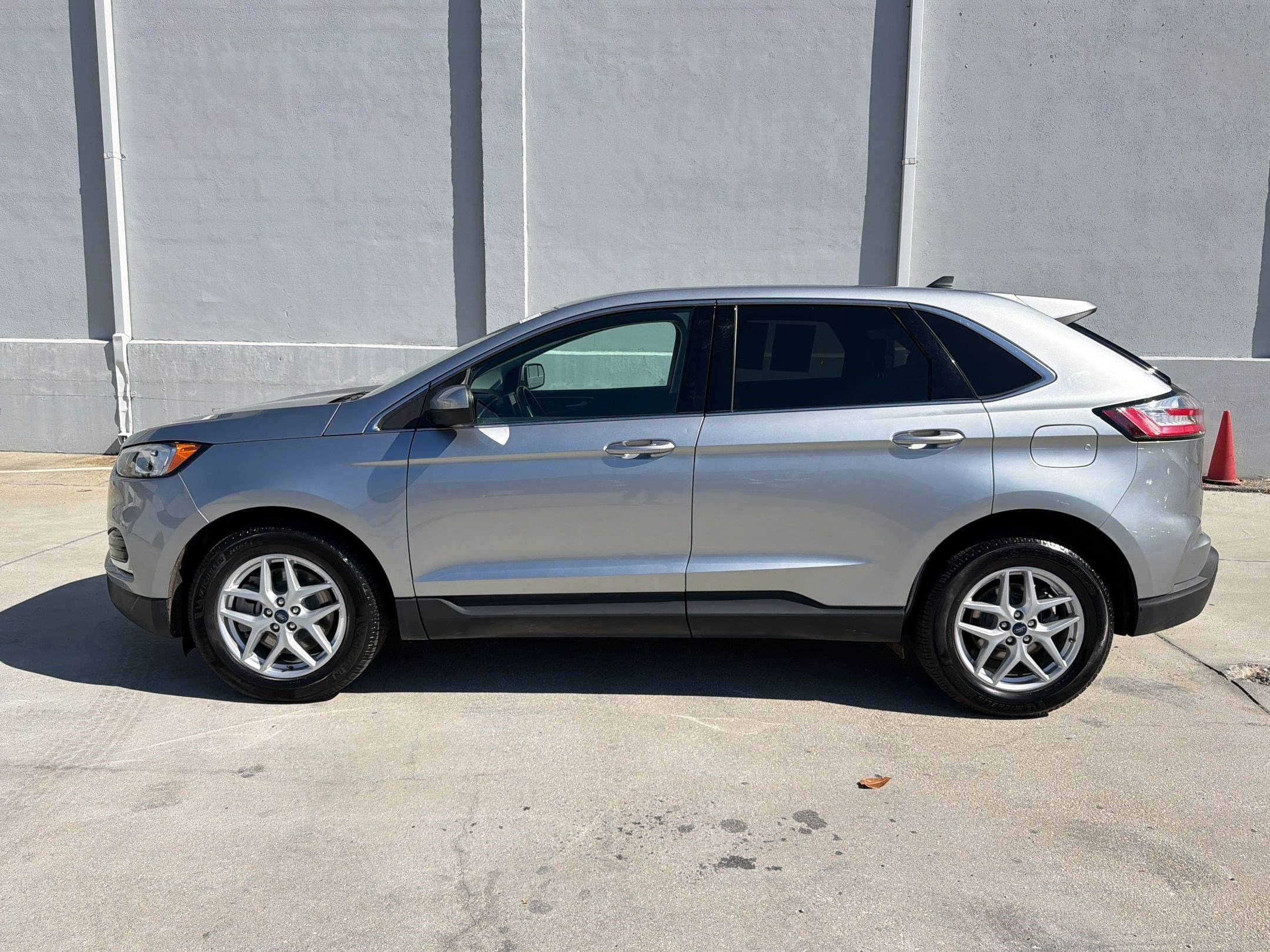 Used 2021 Ford Edge SEL w/ Convenience Package FWD video 2