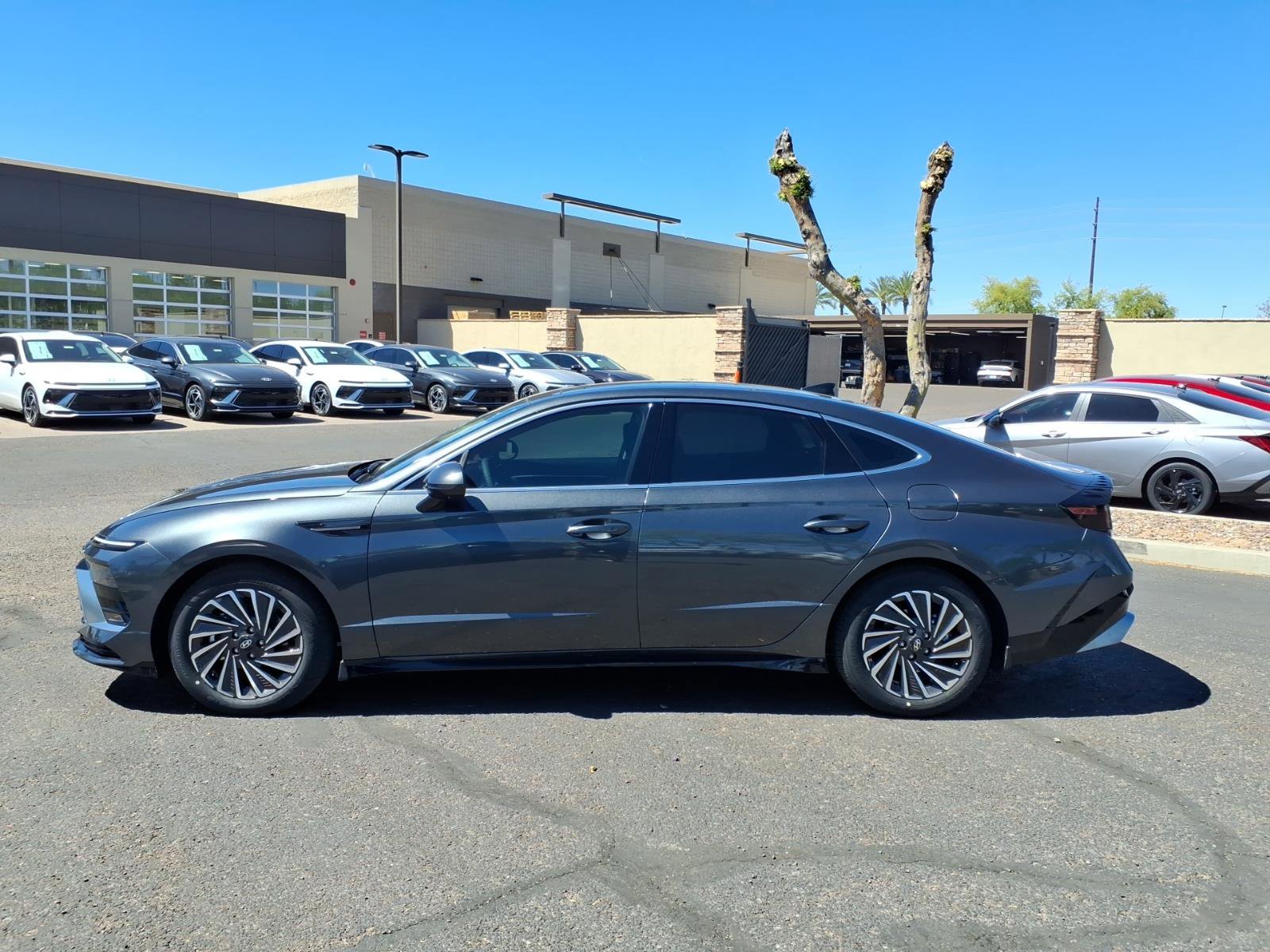 New 2026 Hyundai Sonata SEL image 3