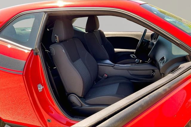 Used 2023 Dodge Challenger SXT image 19