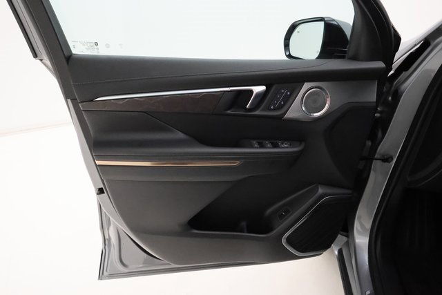 Certified 2025 Buick Enclave Avenir w/ Super Cruise Package image 7