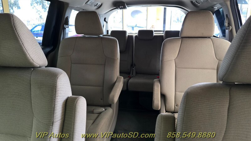 Used 2012 Honda Odyssey LX image 16
