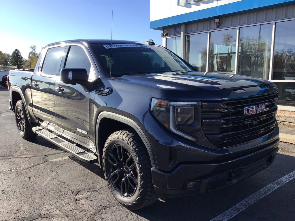 Used 2025 GMC Sierra 1500 Elevation w/ Elevation Premium Package image 2