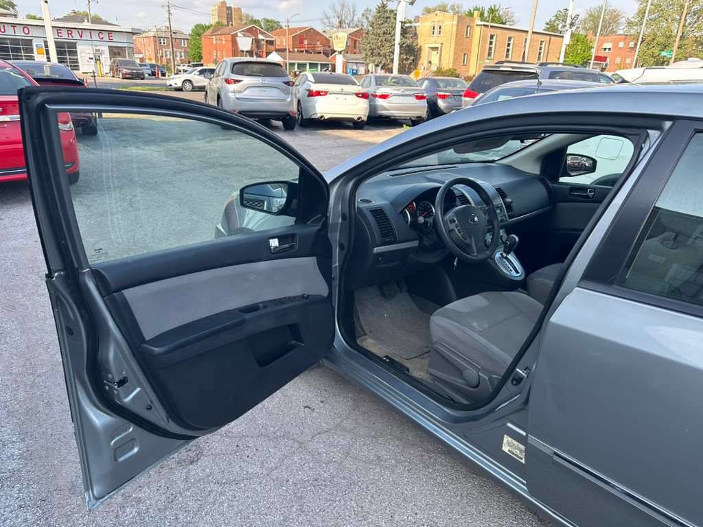 Used 2012 Nissan Sentra 2.0 S FWD image 9