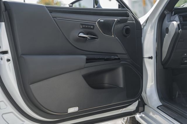 Used 2024 Lexus ES 350 Ultra Luxury w/ Accessory Package (Z2) FWD image 39