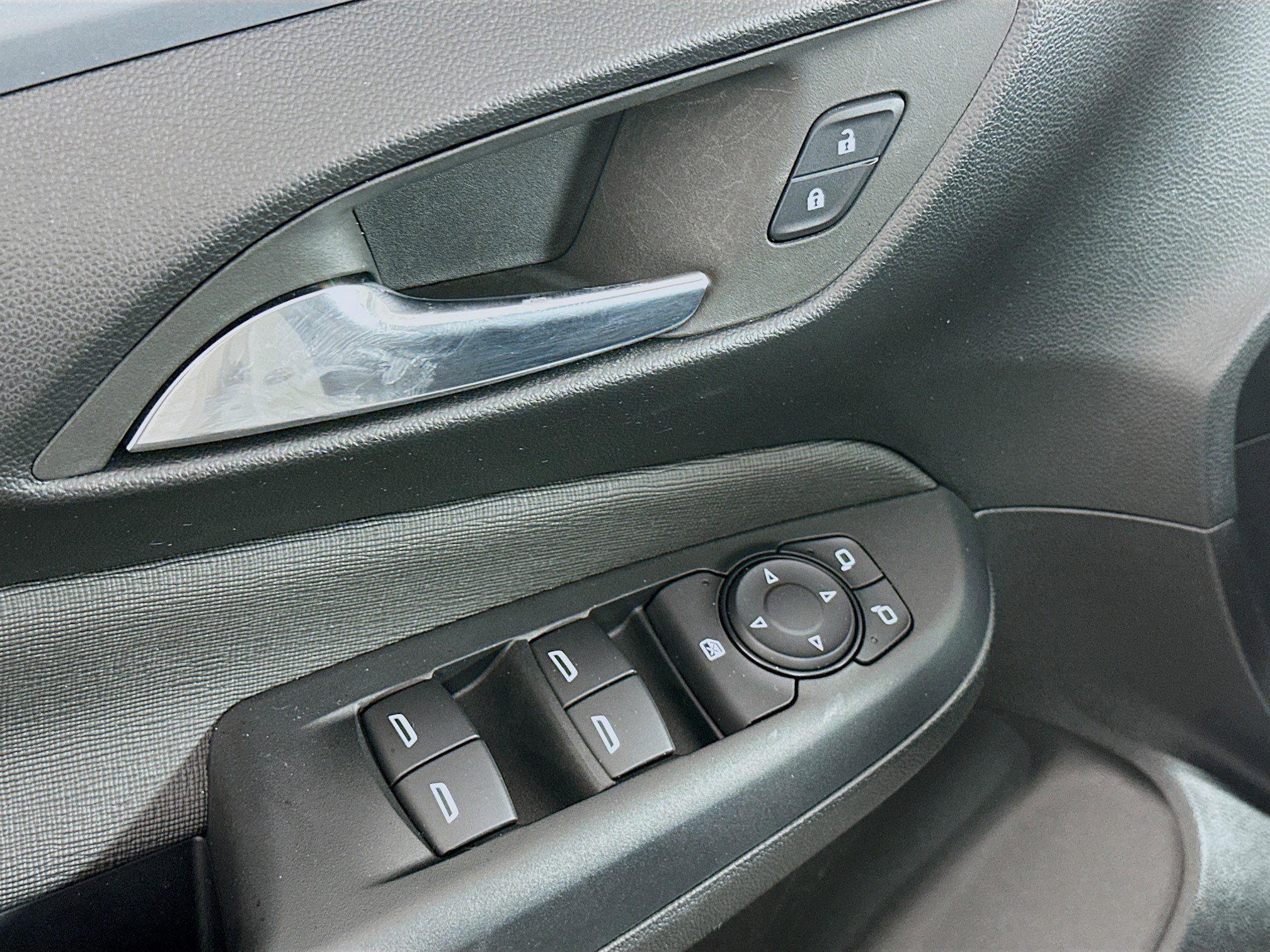 Used 2025 Buick Envista Preferred FWD image 15