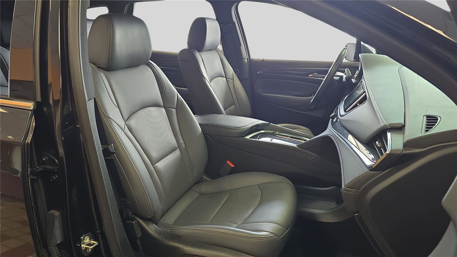 Used 2023 Buick Enclave Essence w/ Sport Touring Edition image 14