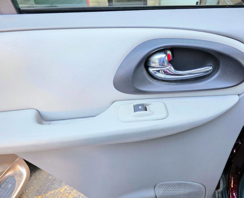 Used 2007 Chevrolet TrailBlazer LS w/ LS Preferred Equipment Group image 21