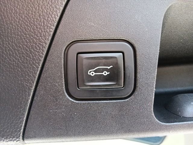 Used 2019 Buick Envision Essence FWD image 28