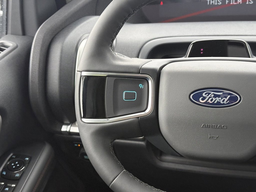 New 2025 Ford Expedition Active image 27