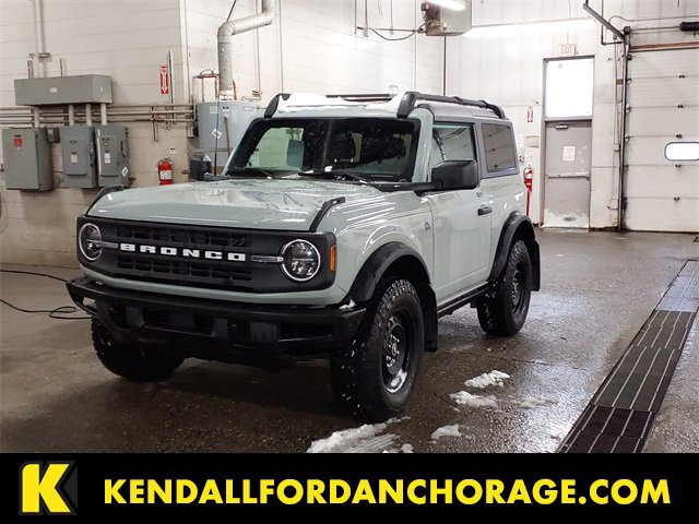 Used 2022 Ford Bronco Black Diamond image 1