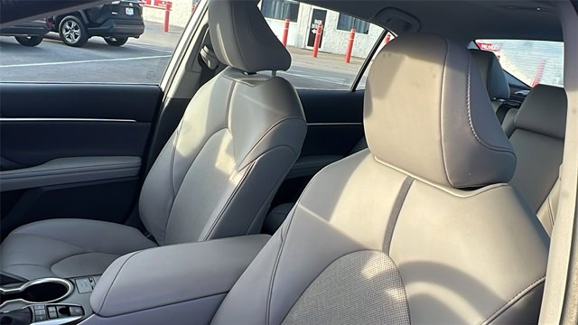 Certified 2022 Toyota Camry XLE image 18
