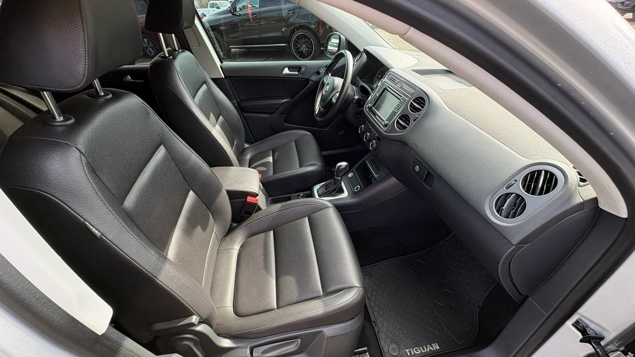 Used 2017 Volkswagen Tiguan S AWD/4WD image 29