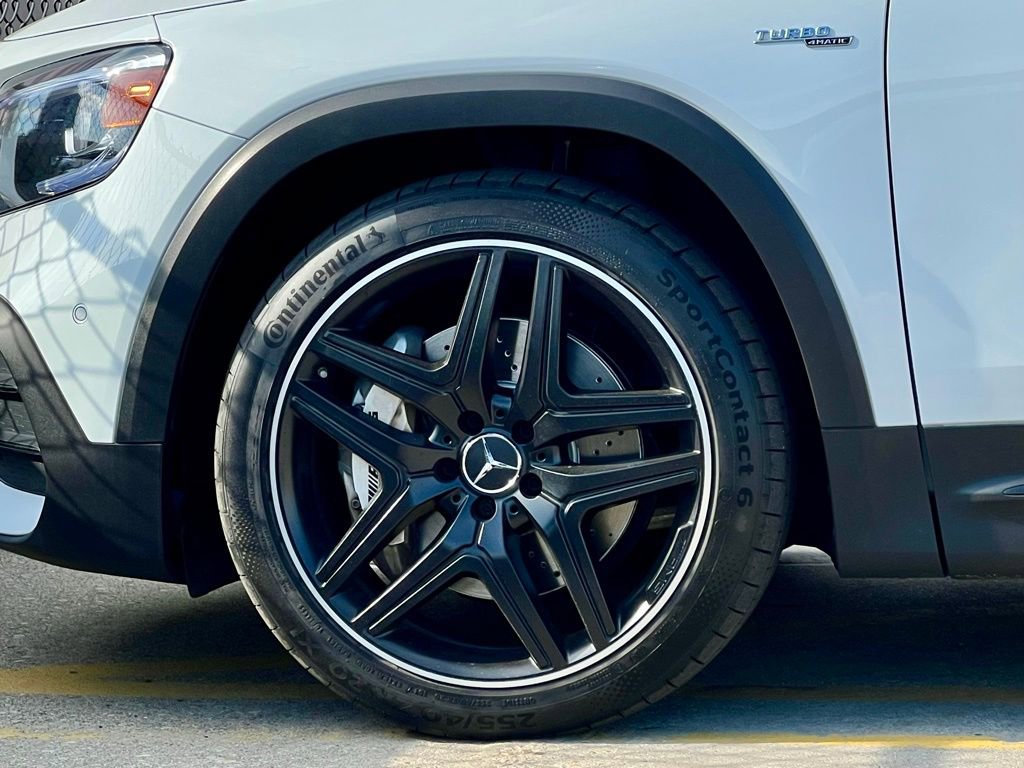 Certified 2021 Mercedes-Benz GLB 35 AMG 4MATIC image 14