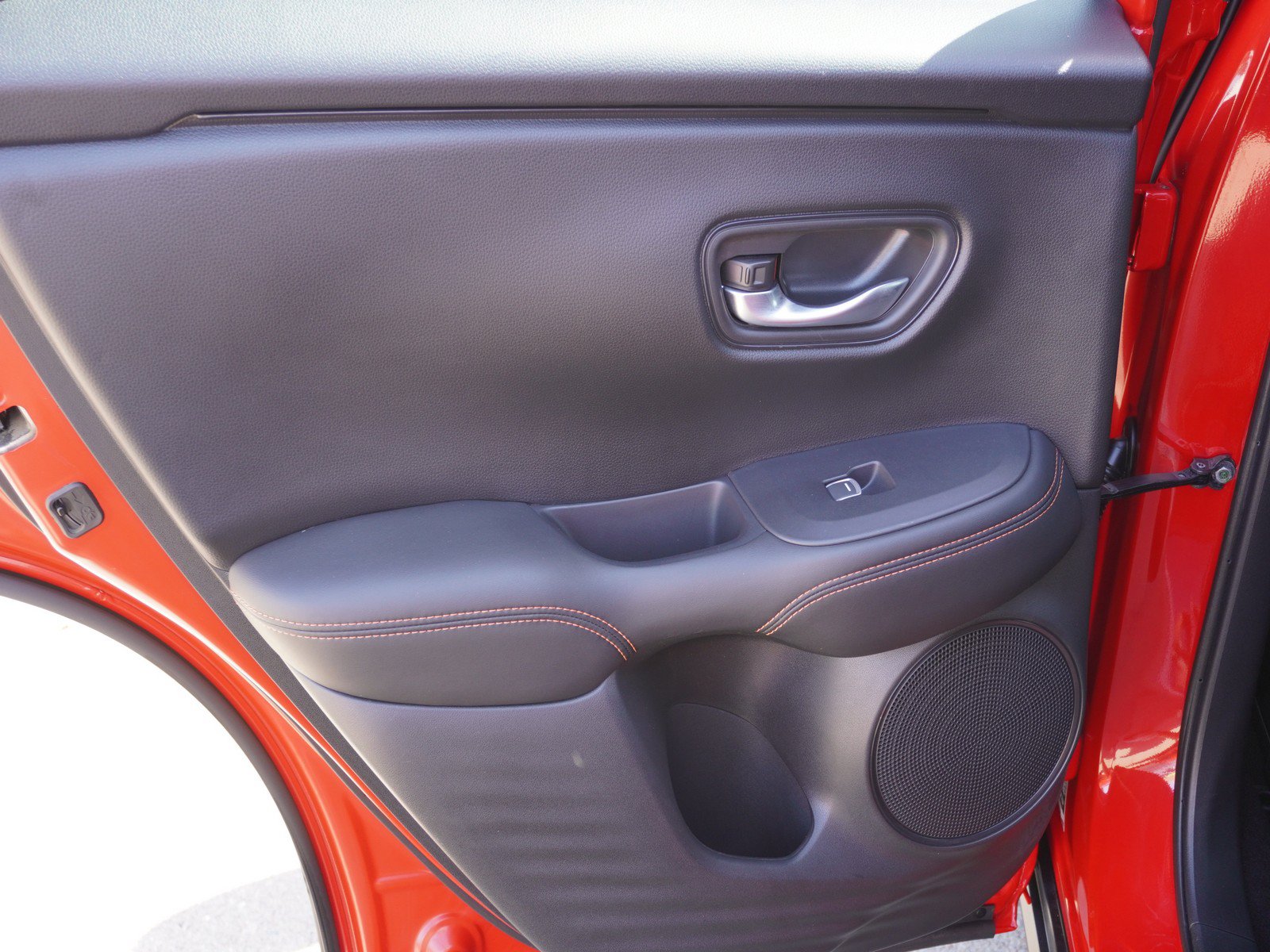 Used 2025 Honda HR-V Sport image 12