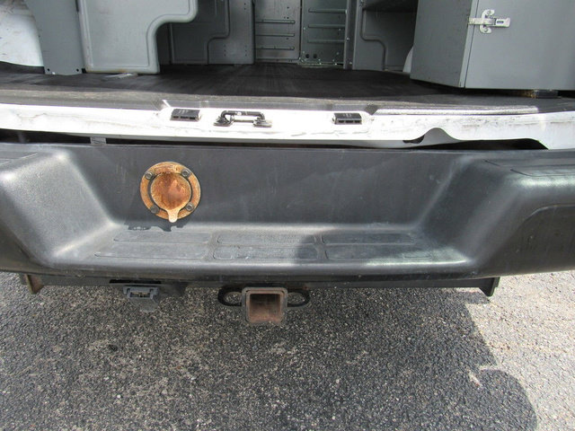 Used 2015 Chevrolet Express 2500 RWD image 21