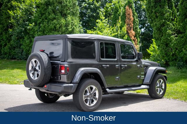 Used 2019 Jeep Wrangler Unlimited Sahara AWD/4WD image 5