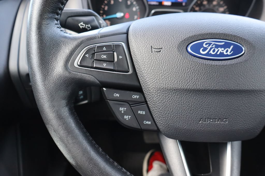 Used 2018 Ford Focus Titanium FWD image 7