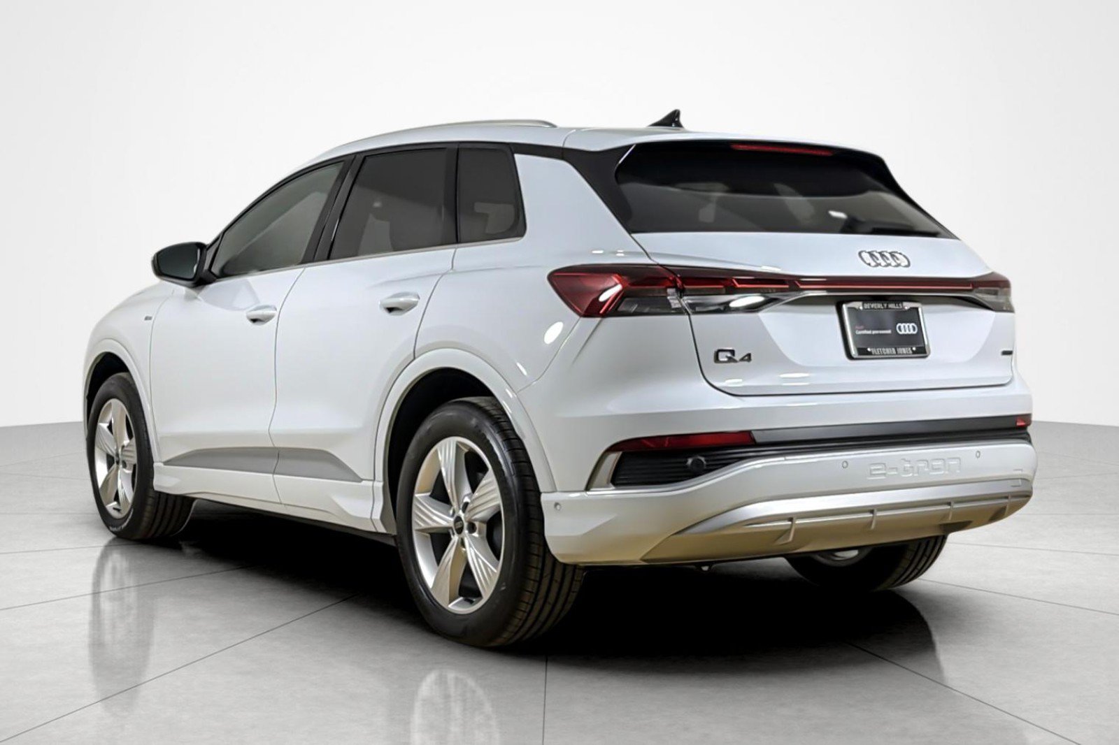 Certified 2023 Audi Q4 e-tron Premium Plus w/ Premium Plus AWD/4WD image 3