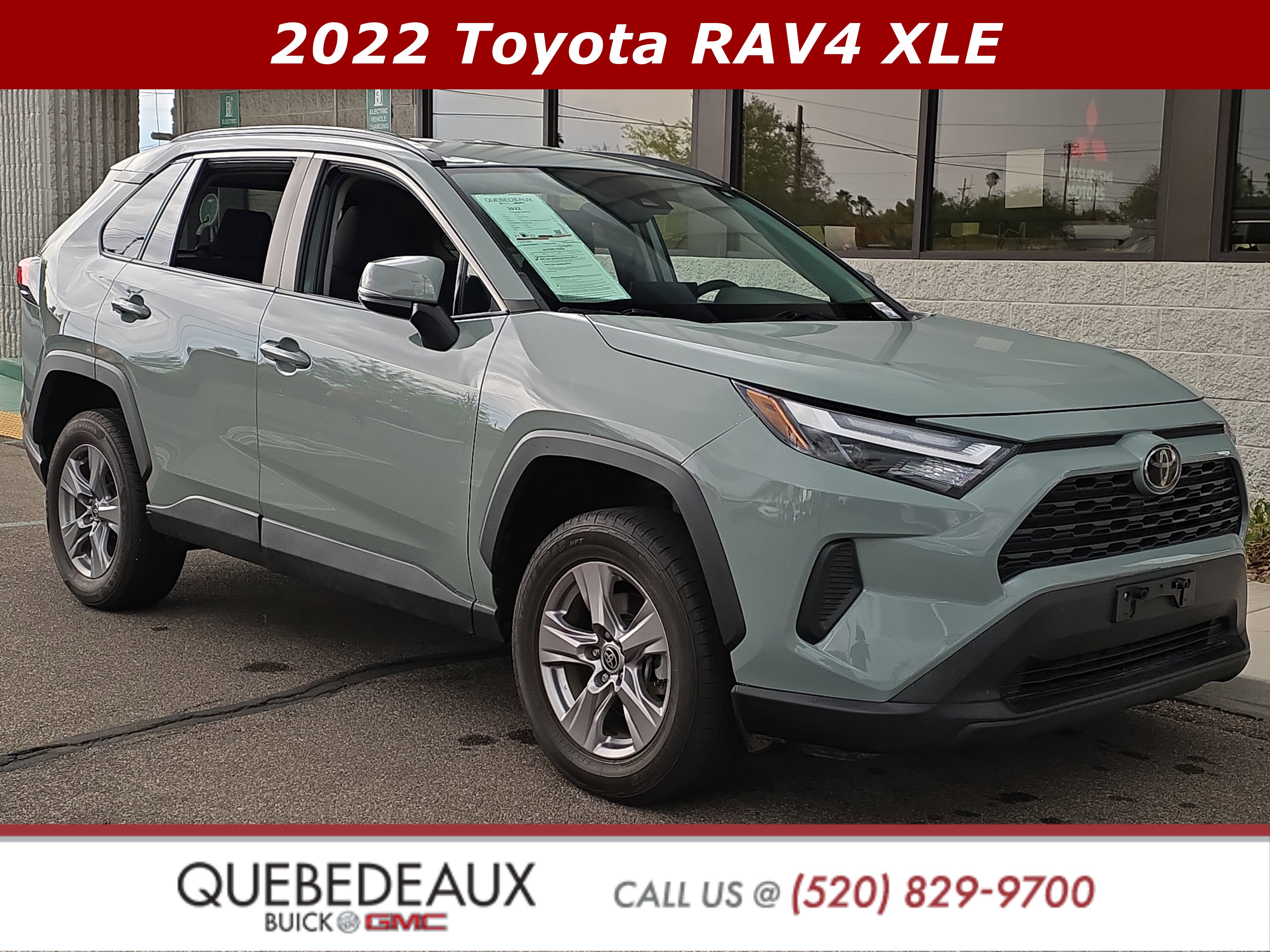 Used 2022 Toyota RAV4 XLE image 1