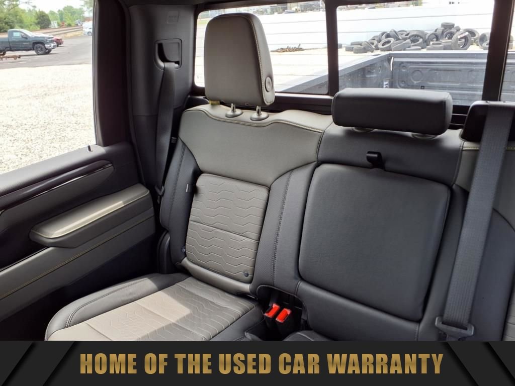 Used 2025 Chevrolet Silverado 2500 ZR2 AWD/4WD image 22