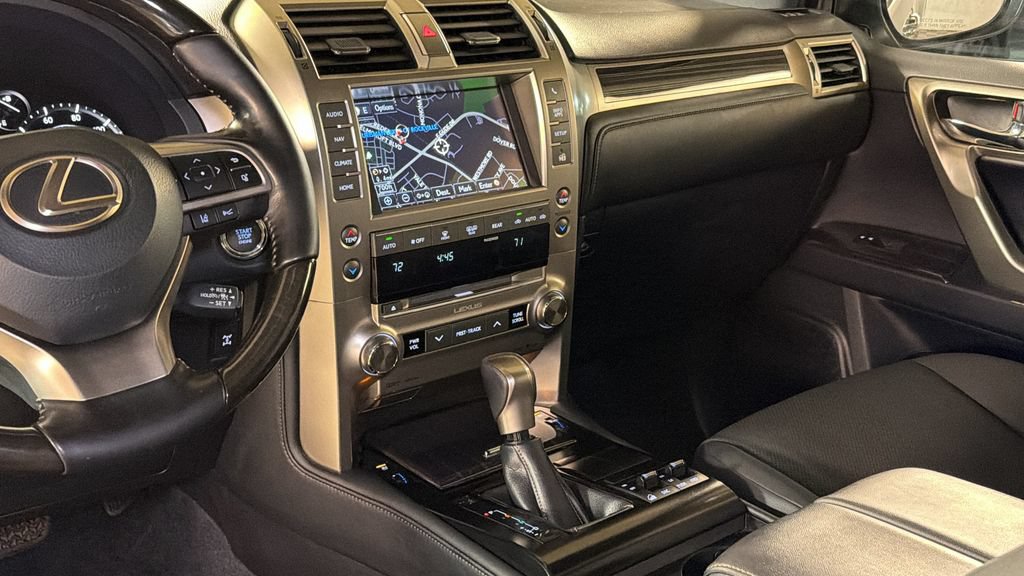 Used 2021 Lexus GX 460 Premium w/ Premium Package AWD/4WD image 17