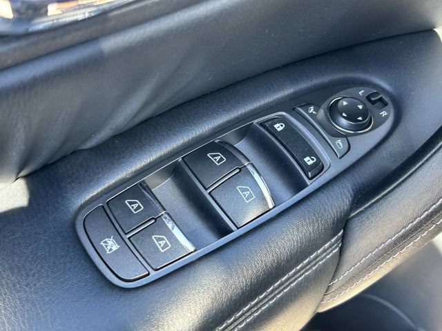 Used 2017 Nissan Armada Platinum w/ Interior Lighting Package RWD image 24