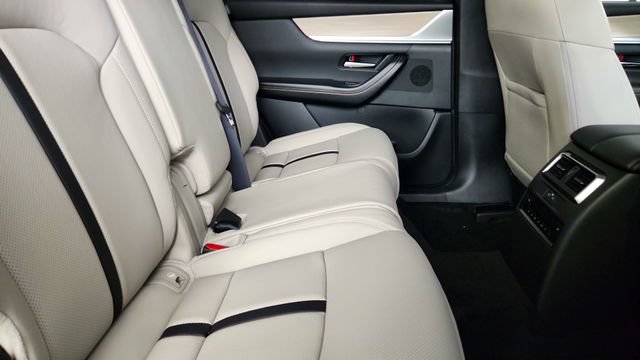 New 2026 MAZDA CX-90 Plug-In Hybrid w/ Preferred AWD/4WD image 33