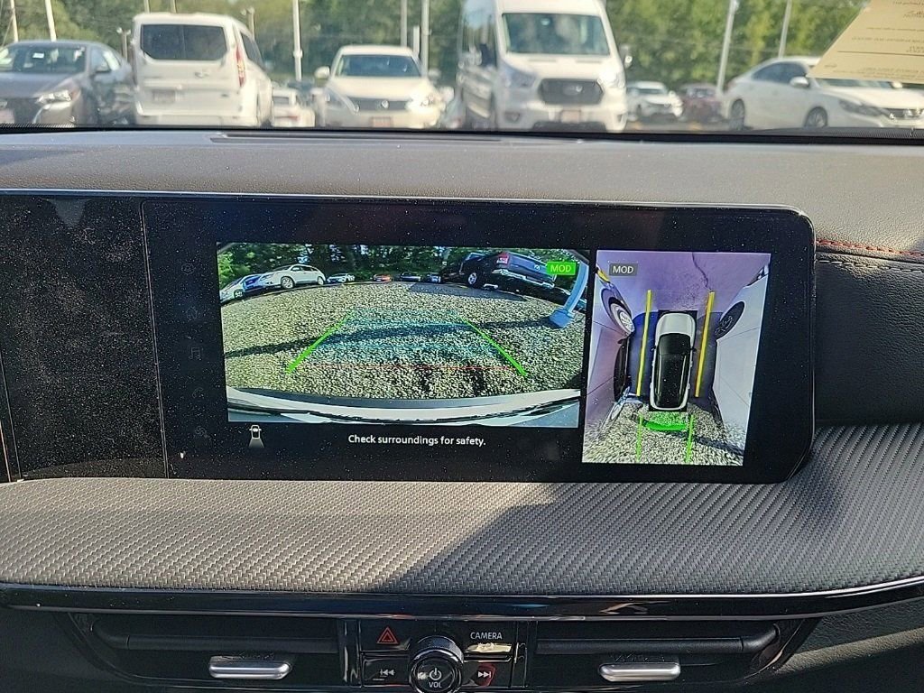 Used 2025 Nissan Kicks SR FWD image 9