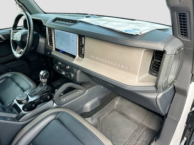 Used 2025 Ford Bronco Outer Banks w/ Sasquatch Package AWD/4WD image 28