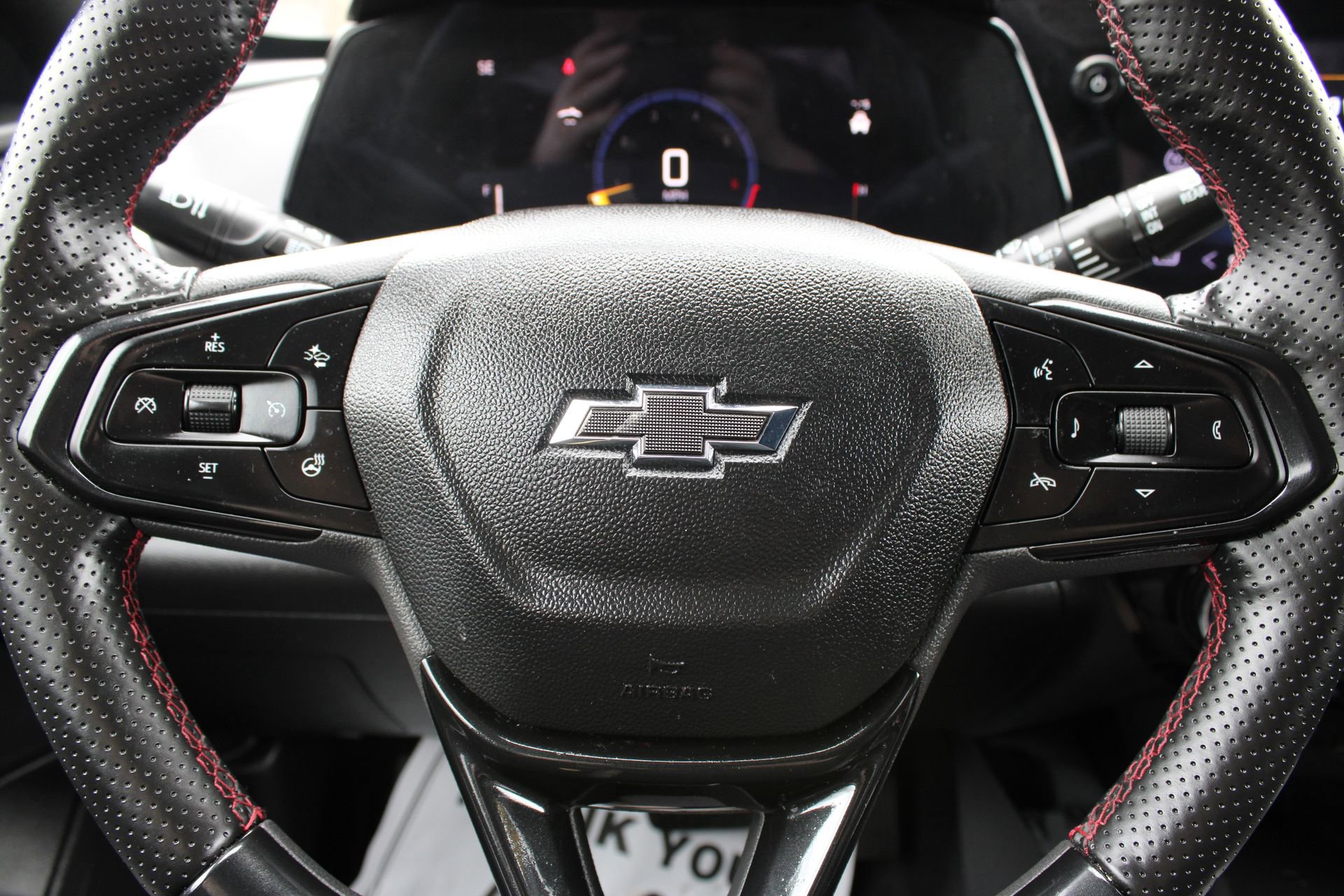 Used 2025 Chevrolet Trax RS w/ Sunroof Package image 27