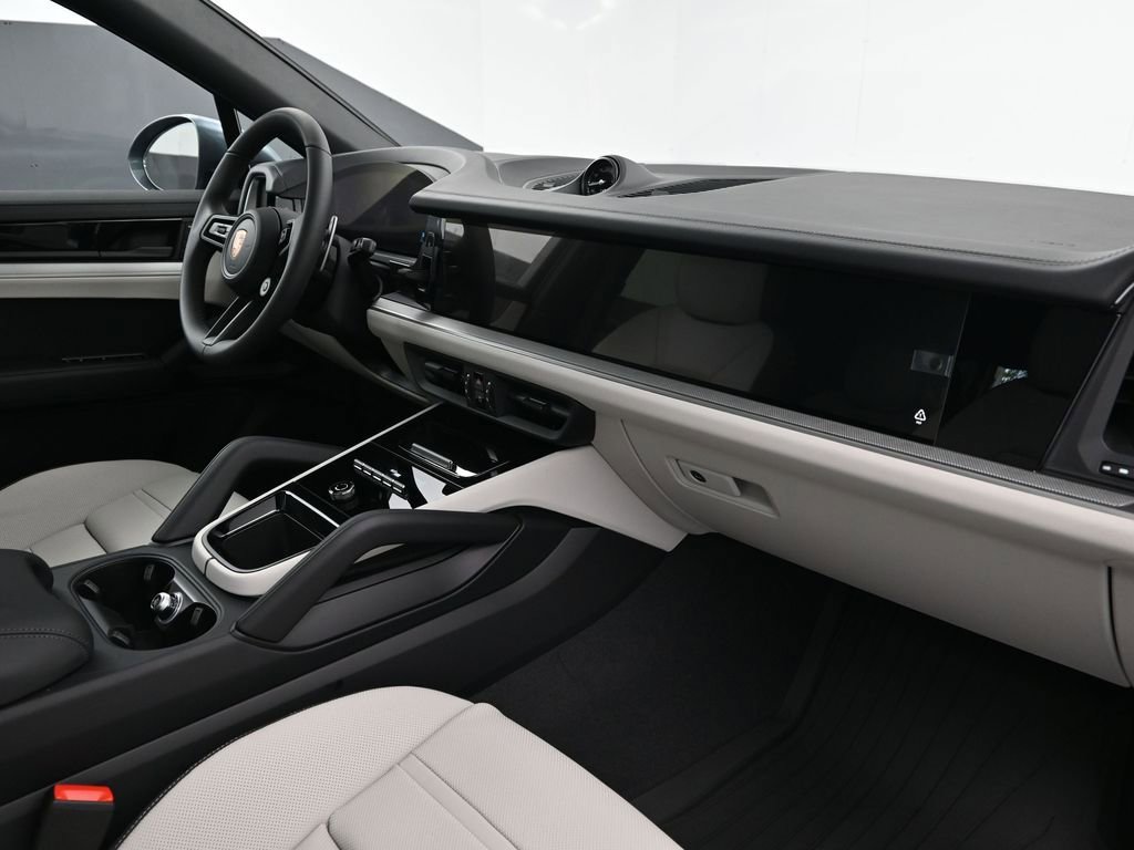 New 2026 Porsche Cayenne Coupe image 14
