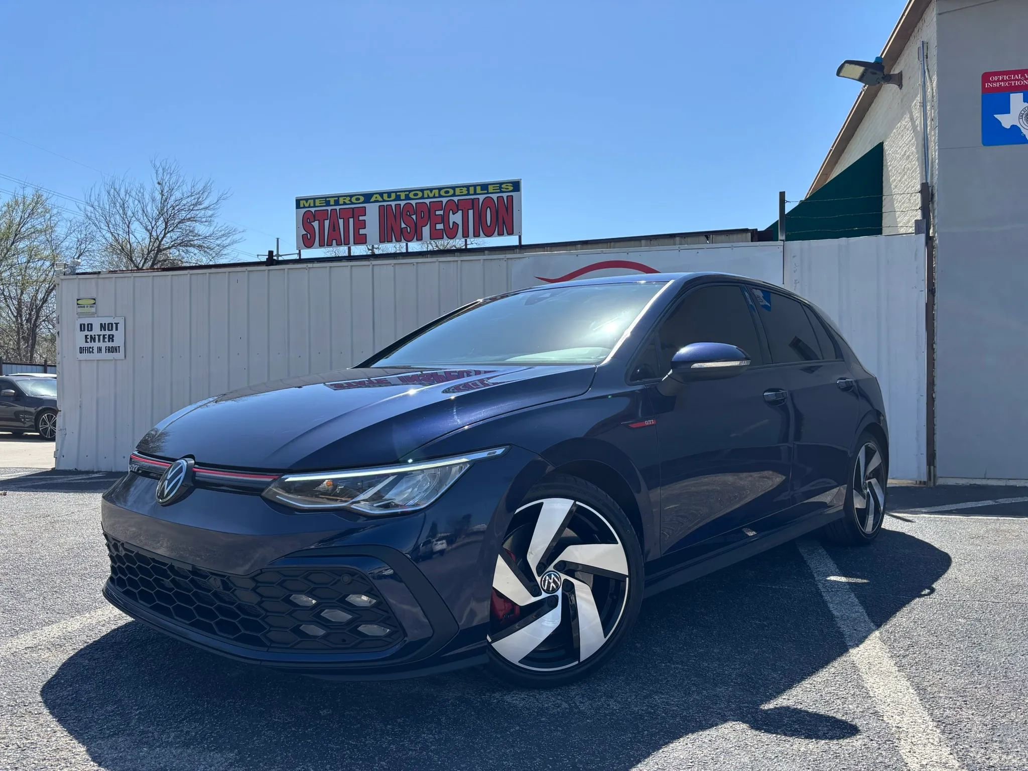 Used 2022 Volkswagen GTI S FWD image 1