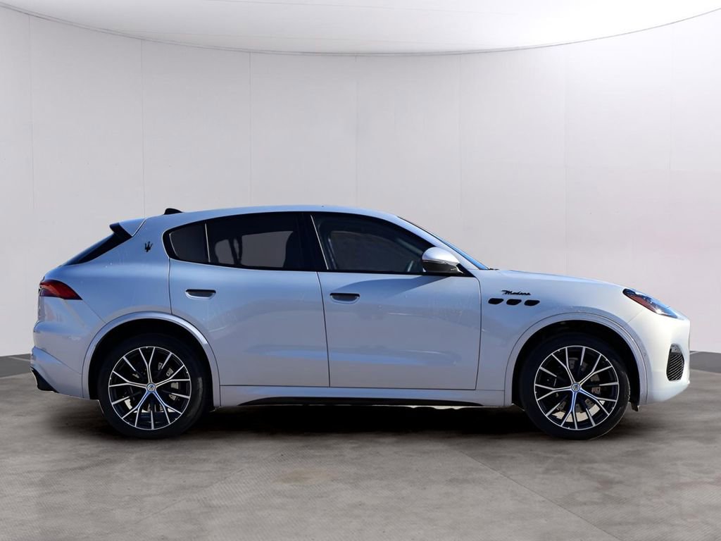 New 2026 Maserati Grecale Modena image 4