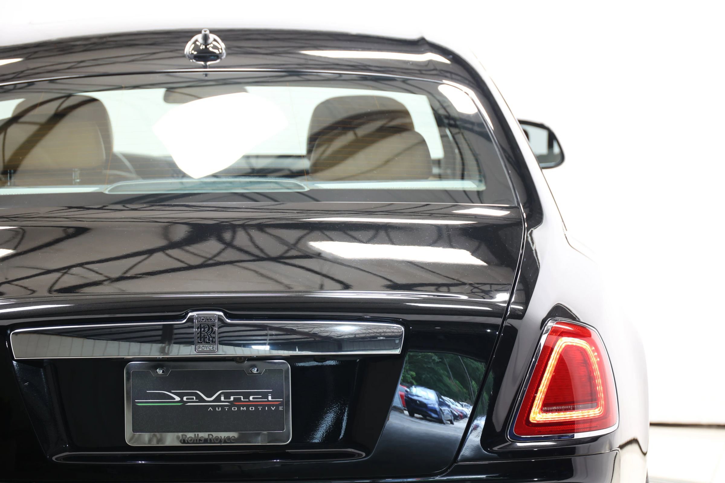 Used 2017 Rolls-Royce Ghost image 57