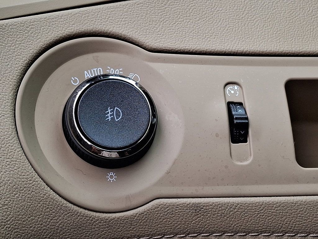 Used 2013 Buick LaCrosse Leather image 25