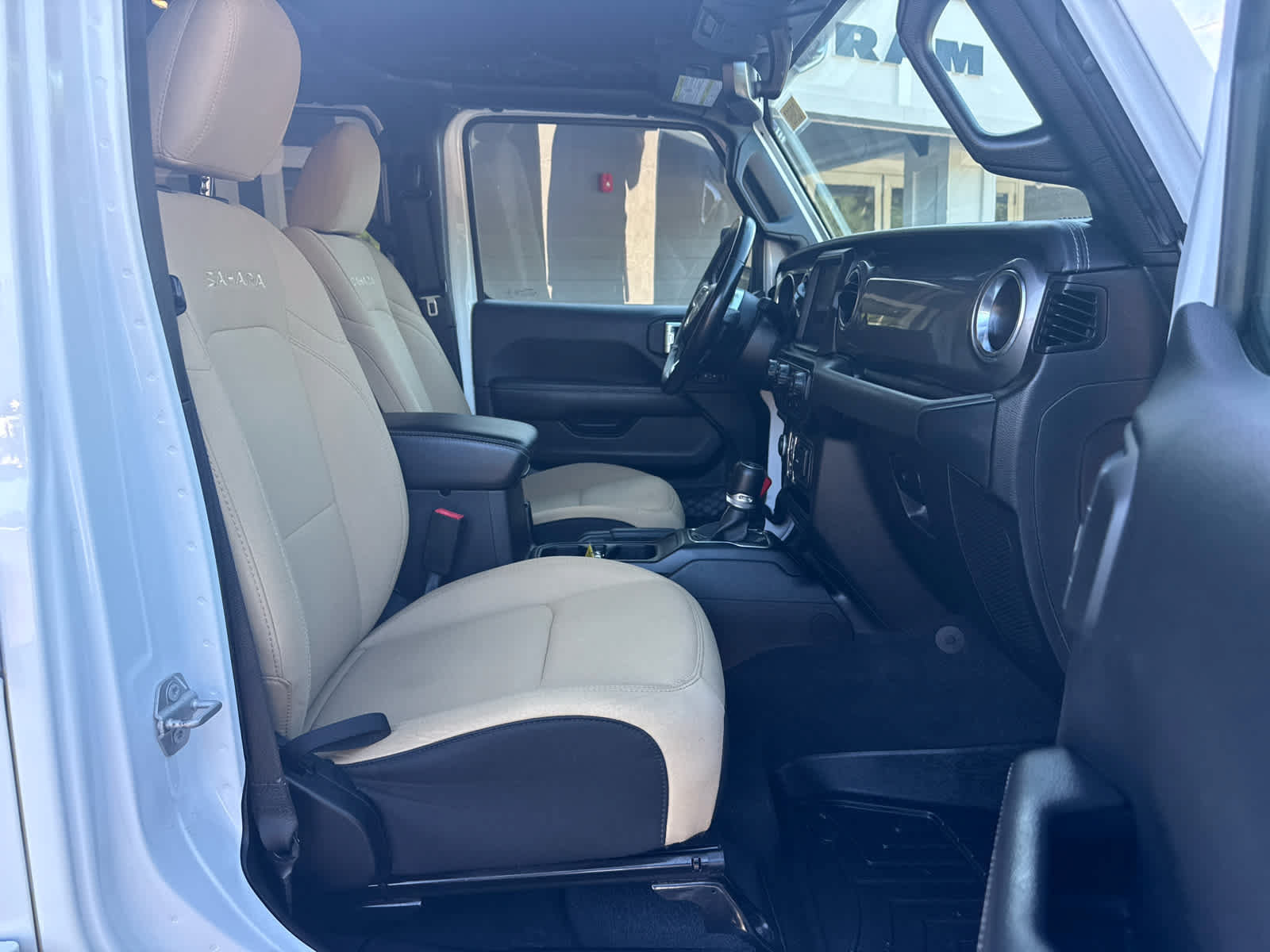 Certified 2021 Jeep Wrangler Unlimited Sahara AWD/4WD image 17