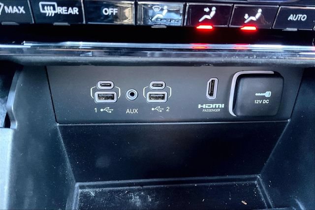 Used 2024 Jeep Grand Cherokee Summit AWD/4WD image 33
