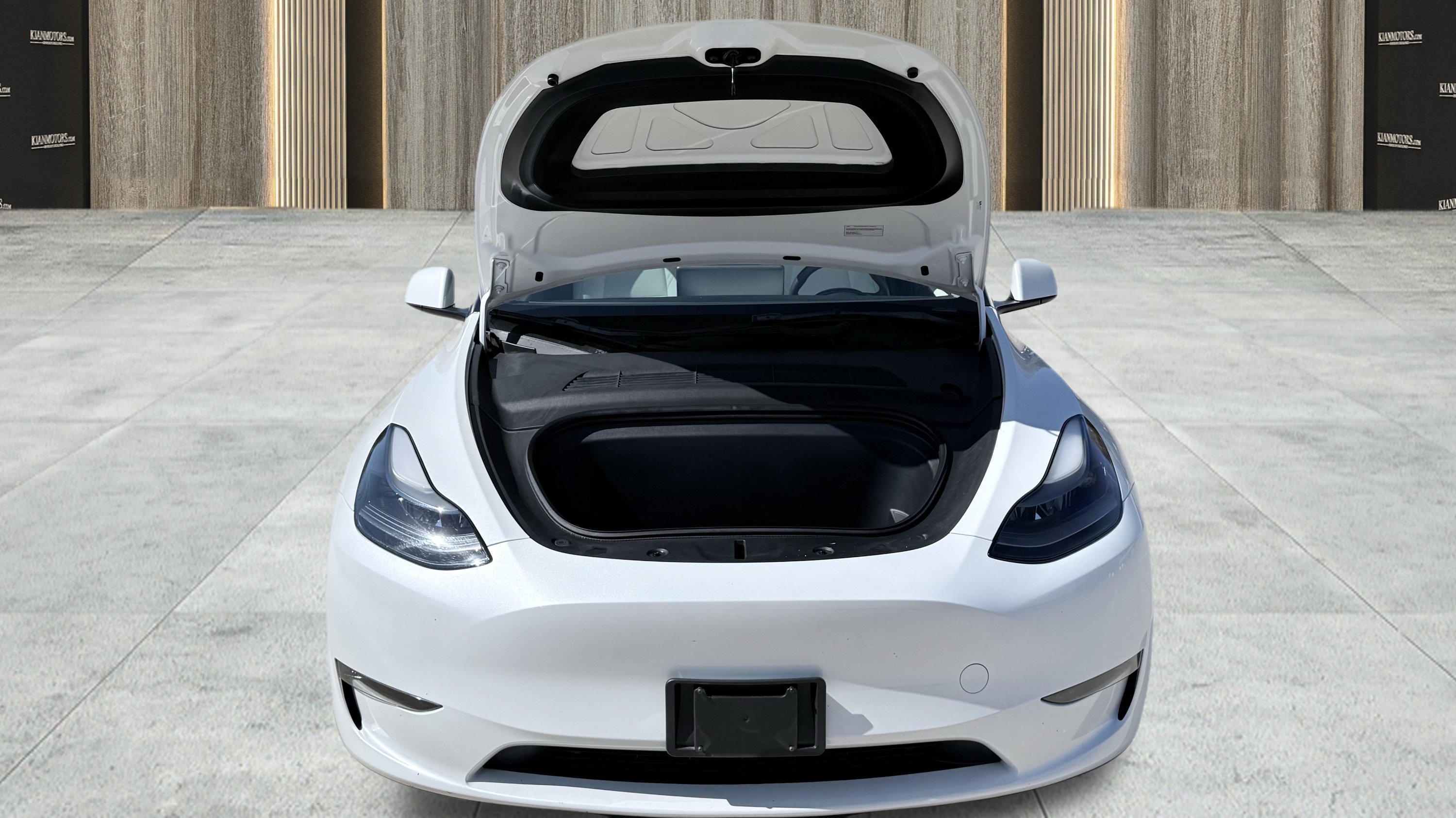 Used 2023 Tesla Model Y Long Range AWD/4WD image 17
