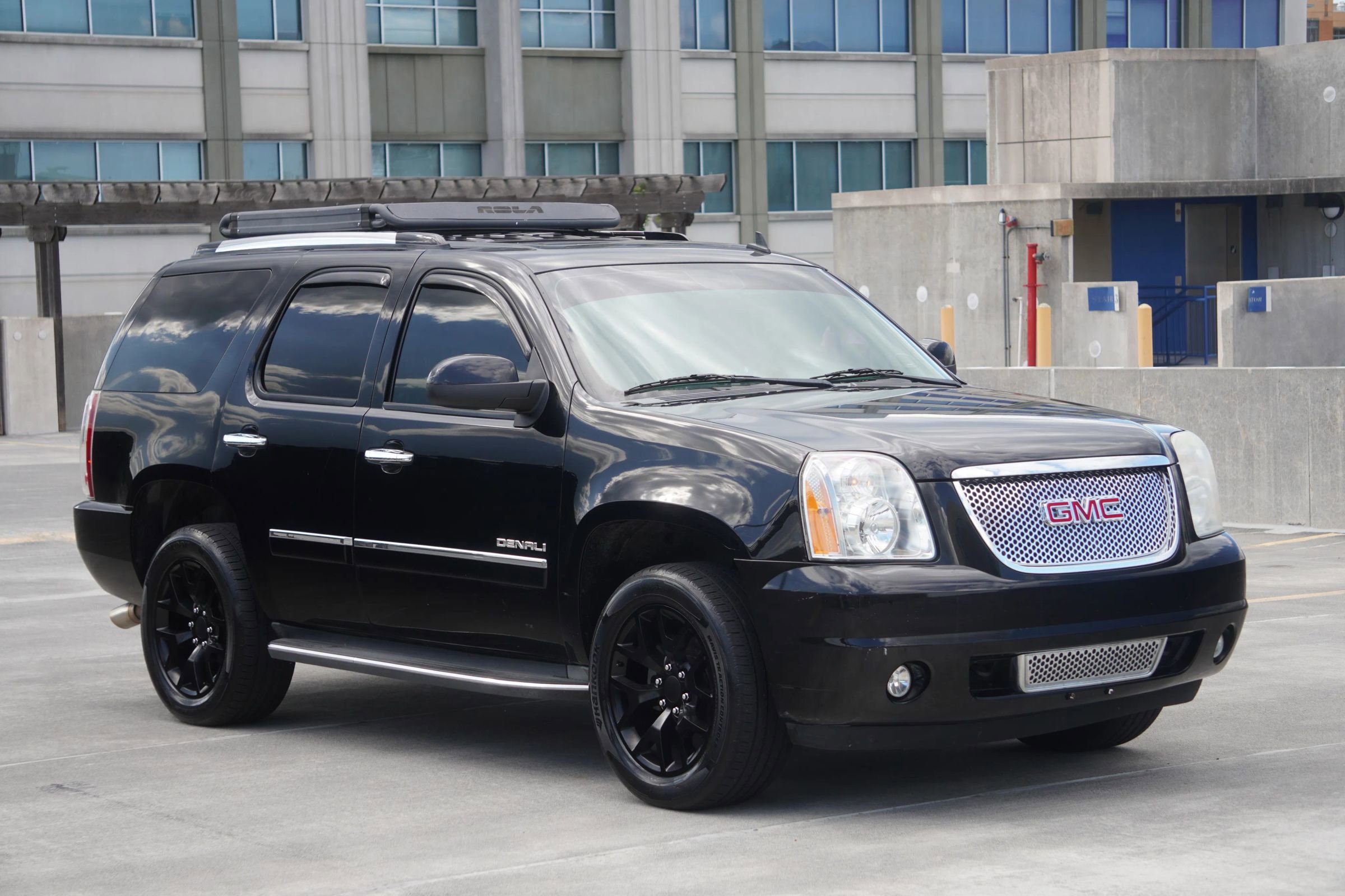 Used 2012 GMC Yukon Denali image 3