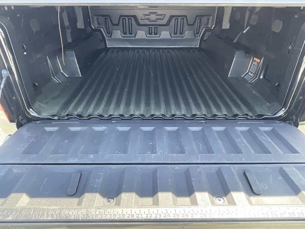 Used 2023 Chevrolet Colorado LT w/ LT Convenience Package RWD image 12